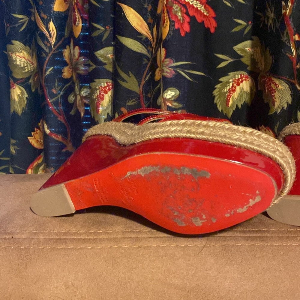 CHRISTIAN LOUBOUTIN  RED PATENT  5” Wedge / 1” Toe Sandals size 37 HOT! - Picture 3 of 15